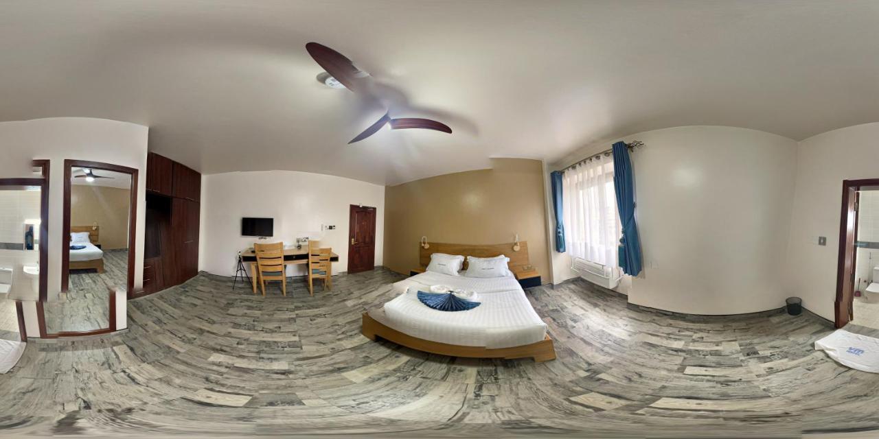 Victoria Mews Hotel Kampala Exteriör bild