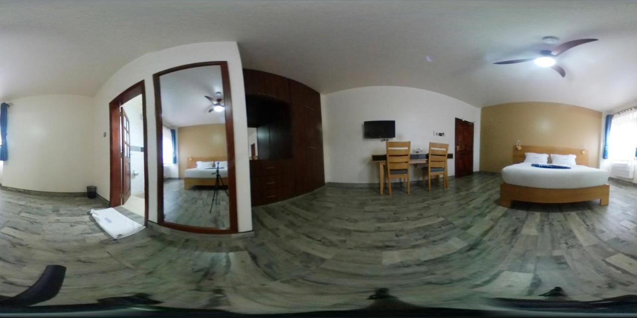 Victoria Mews Hotel Kampala Exteriör bild